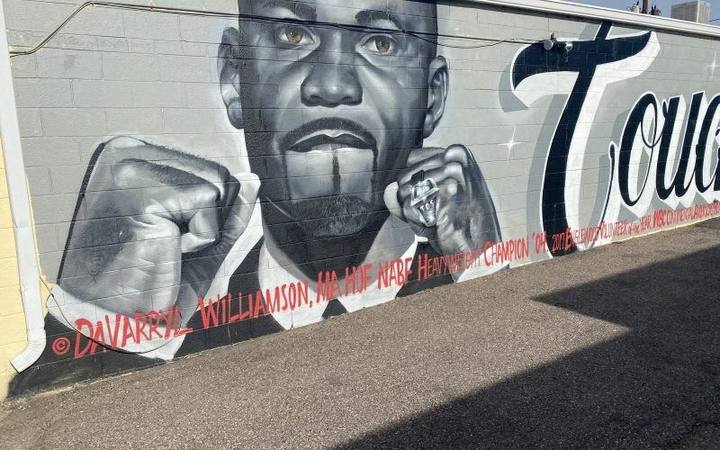 The DaVarryl Williamson mural